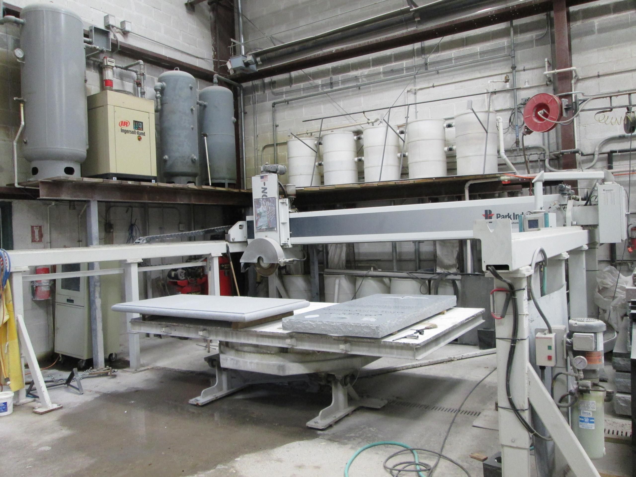 Yukon Stone Saw