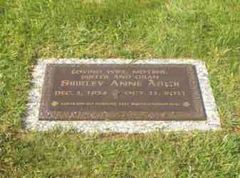 Bronze Headstones & Memorials