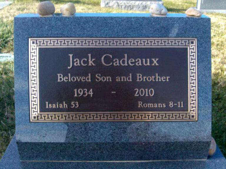 Cadeaux Memorial