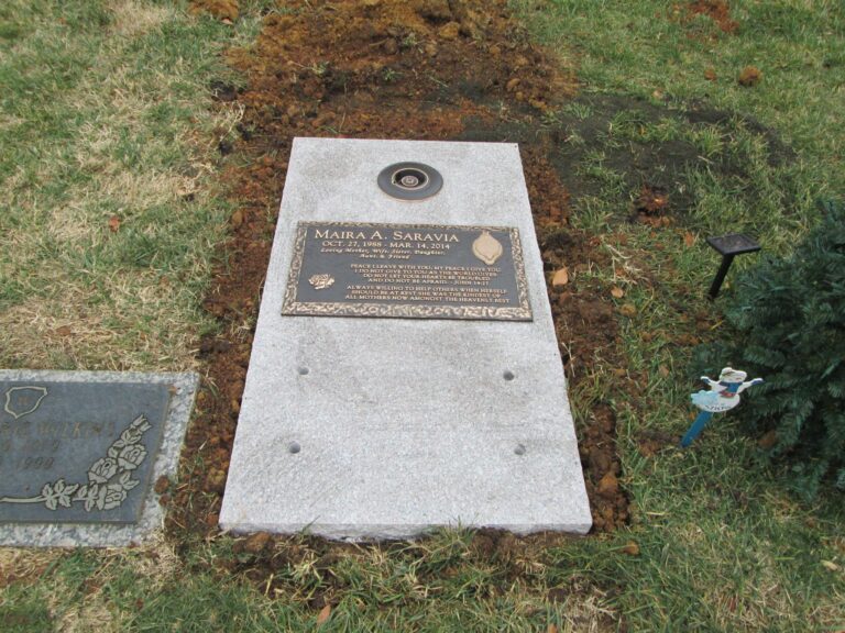 Saravia Memorial